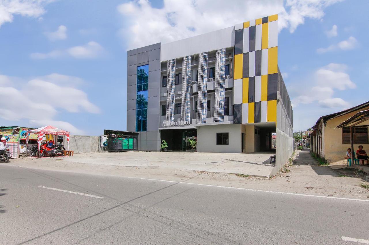 Capital O 3476 Millenium Inn Medan Eksteriør billede