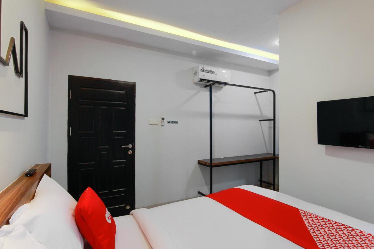 Capital O 3476 Millenium Inn Medan Eksteriør billede
